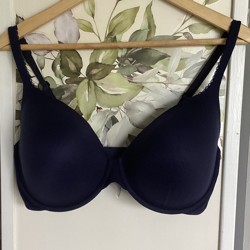 Victoria’s Secret Perfect Coverage Bra 36DDD Lined Full Coverage EUC Navy